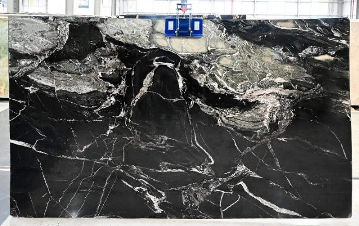 Fusion Black Quartzite